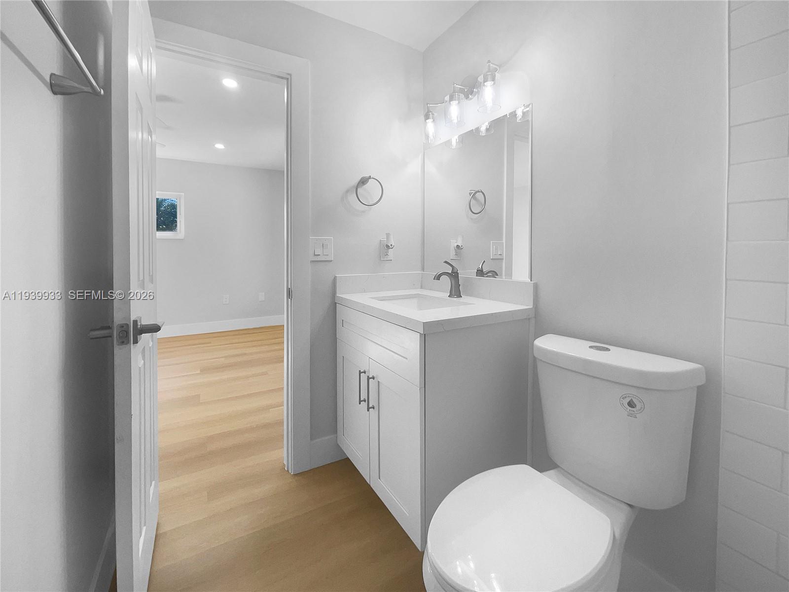 LESLIE ESTATES SEC FIVE - Residential