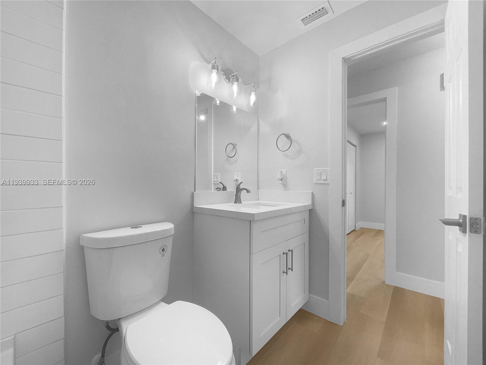 LESLIE ESTATES SEC FIVE - Residential