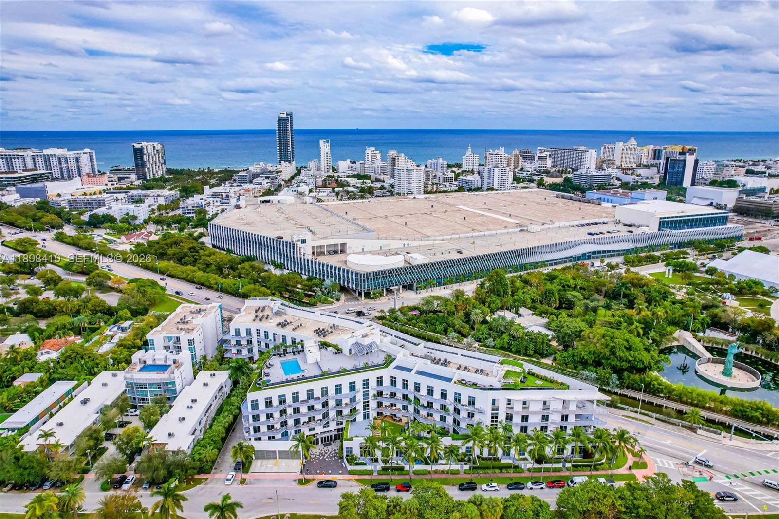 THE MERIDIAN CONDO - Residential