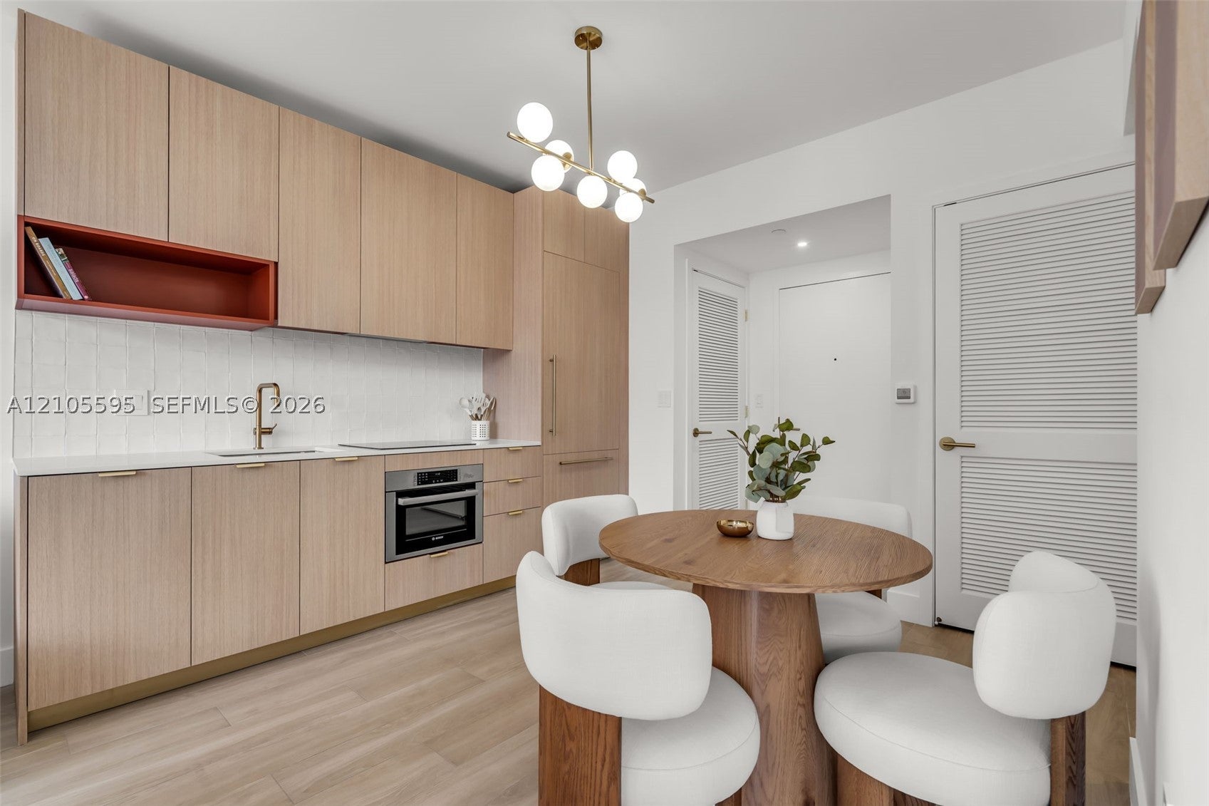 90 NE 32ND ST 707