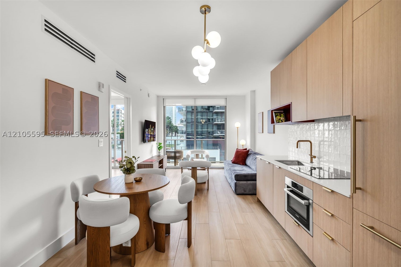 90 NE 32ND ST 707