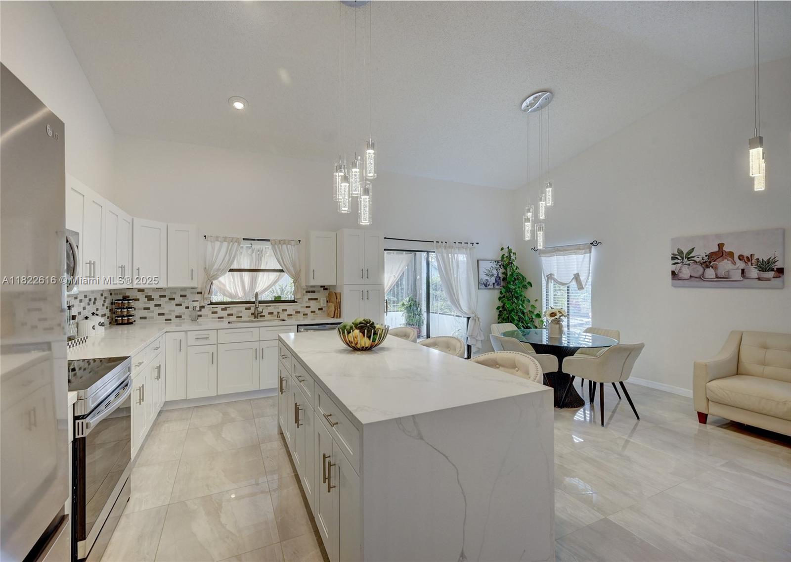 RAINBERRY BAY ESTATES - Residential