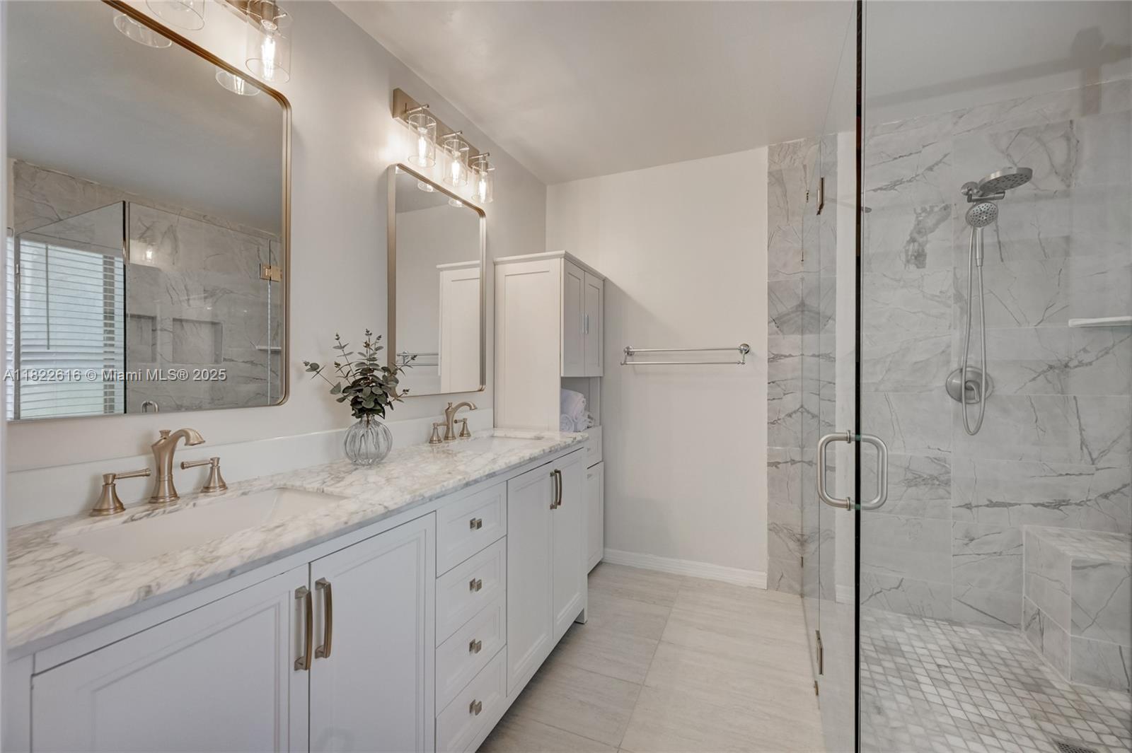 RAINBERRY BAY ESTATES - Residential