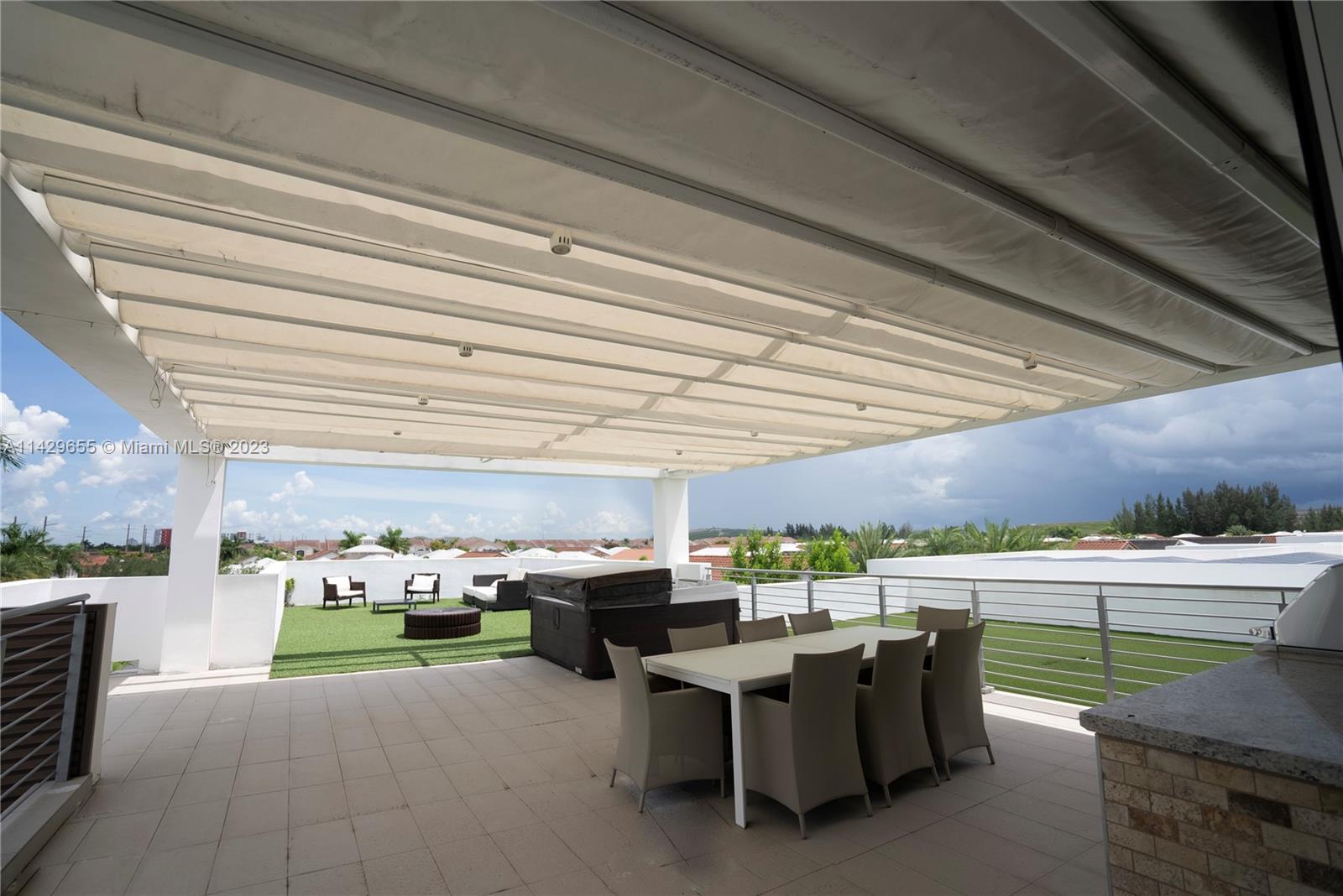 GRAND FLORIDIAN ESTATES - Residential