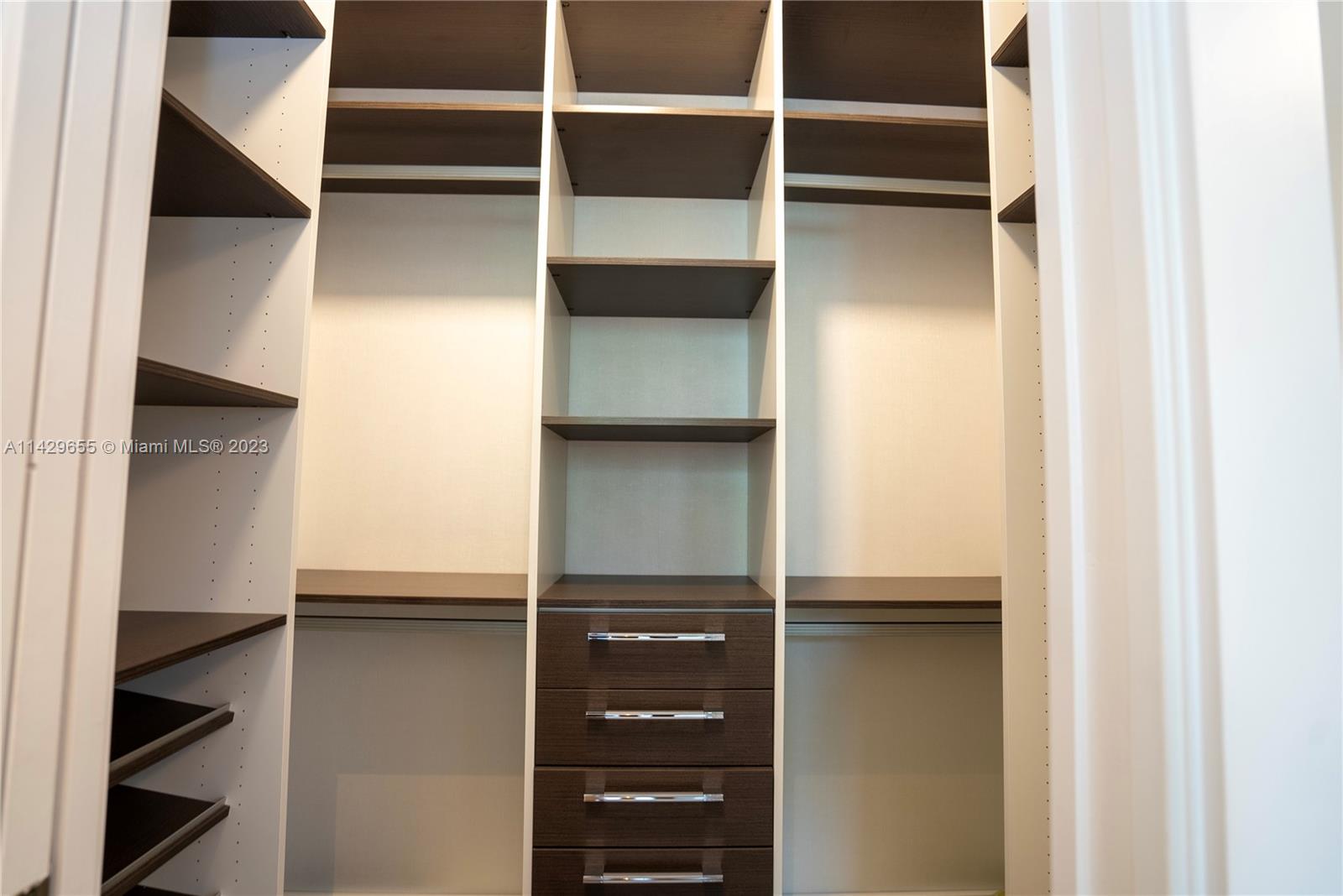 GRAND FLORIDIAN ESTATES - Residential