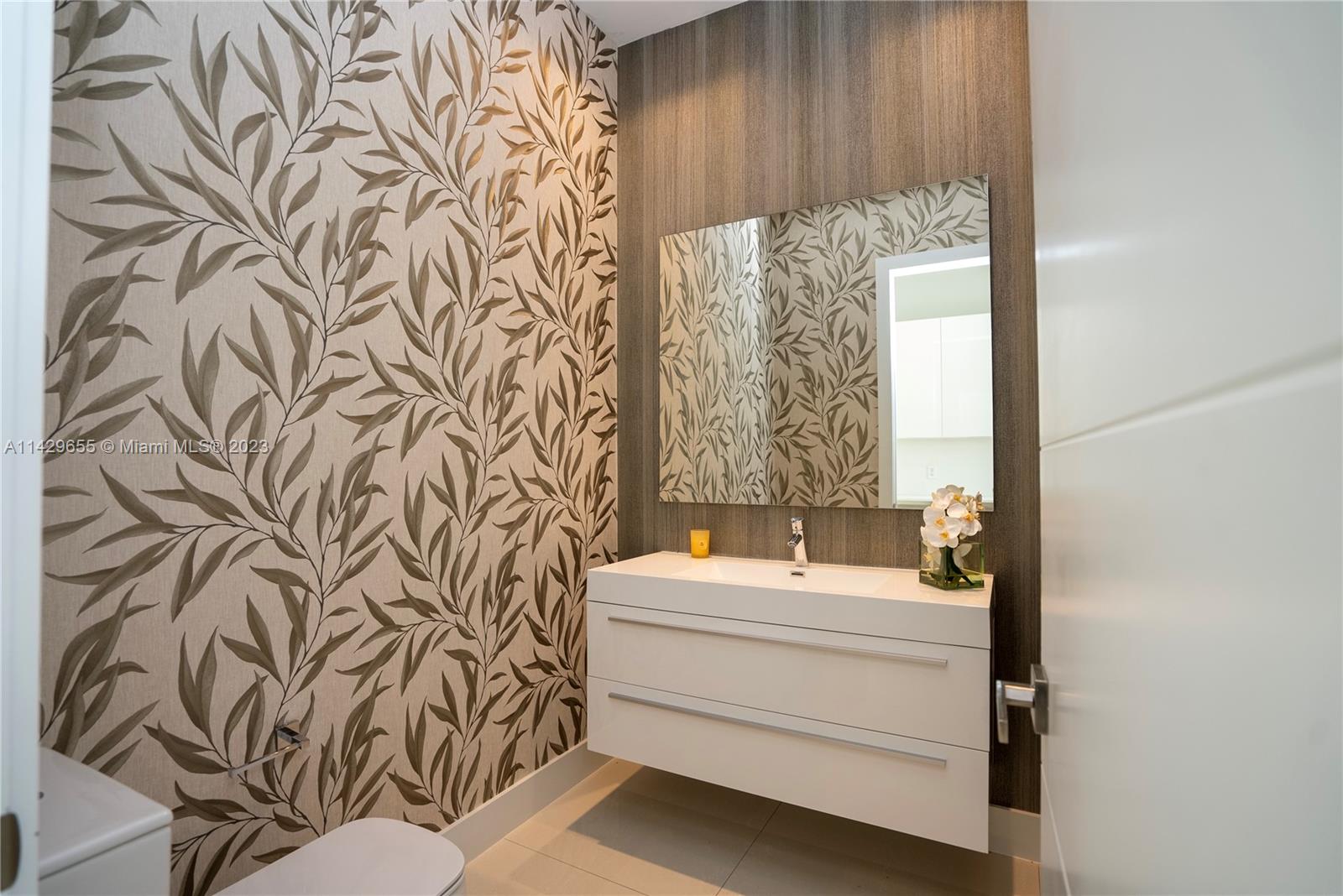 GRAND FLORIDIAN ESTATES - Residential