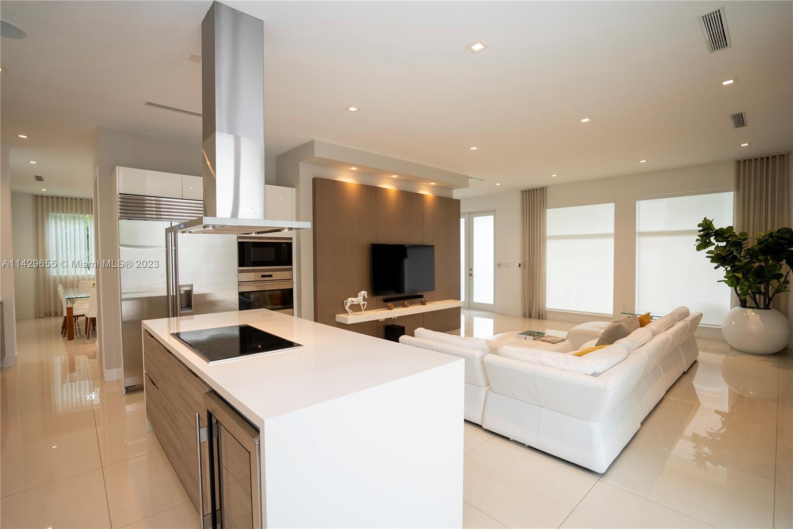 GRAND FLORIDIAN ESTATES - Residential