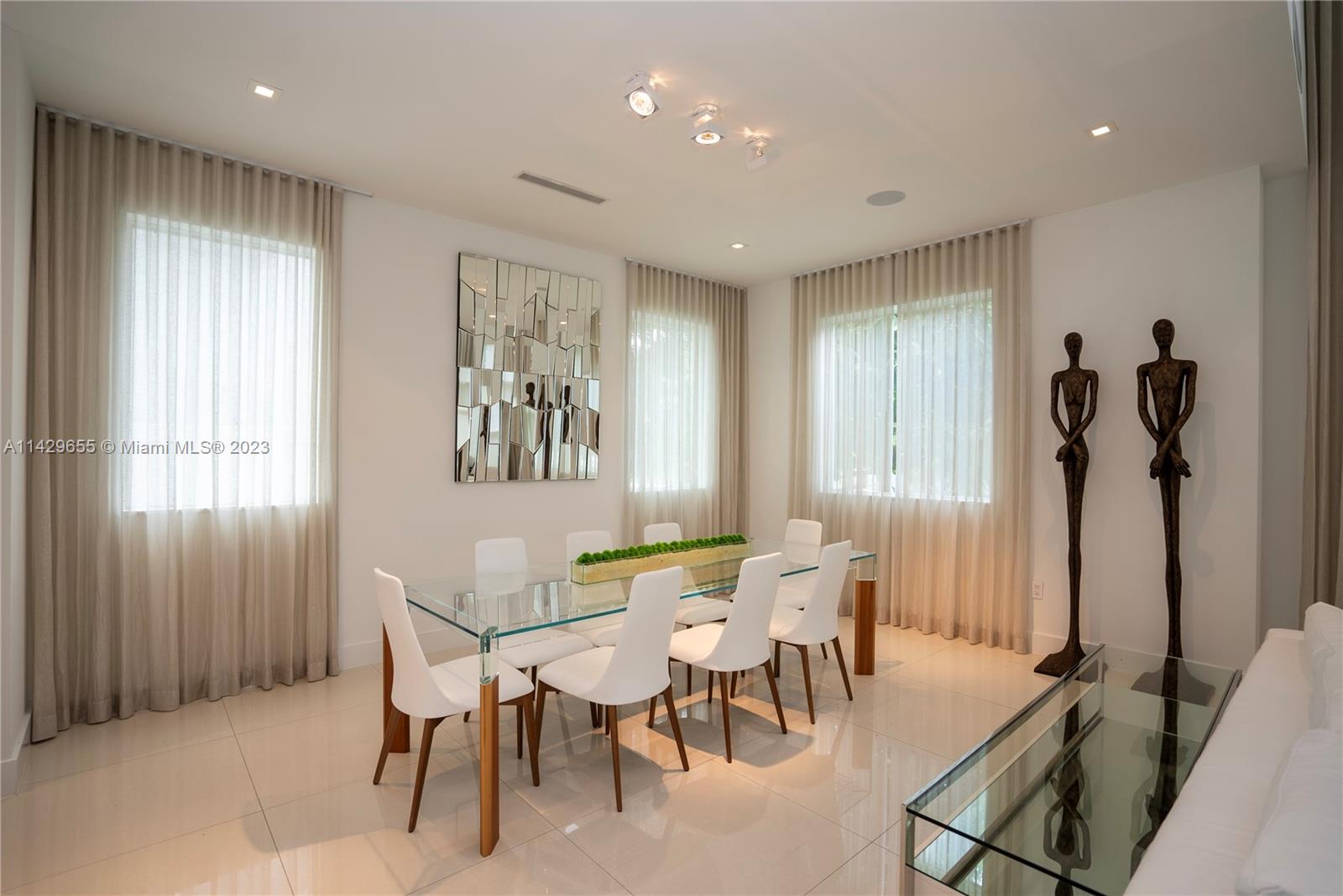 GRAND FLORIDIAN ESTATES - Residential