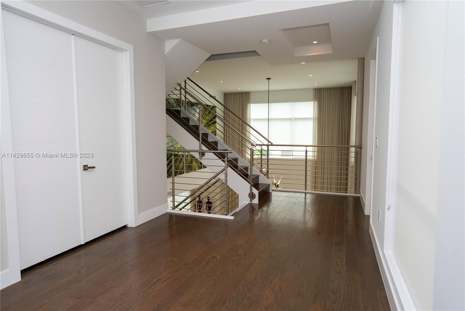 GRAND FLORIDIAN ESTATES - Residential