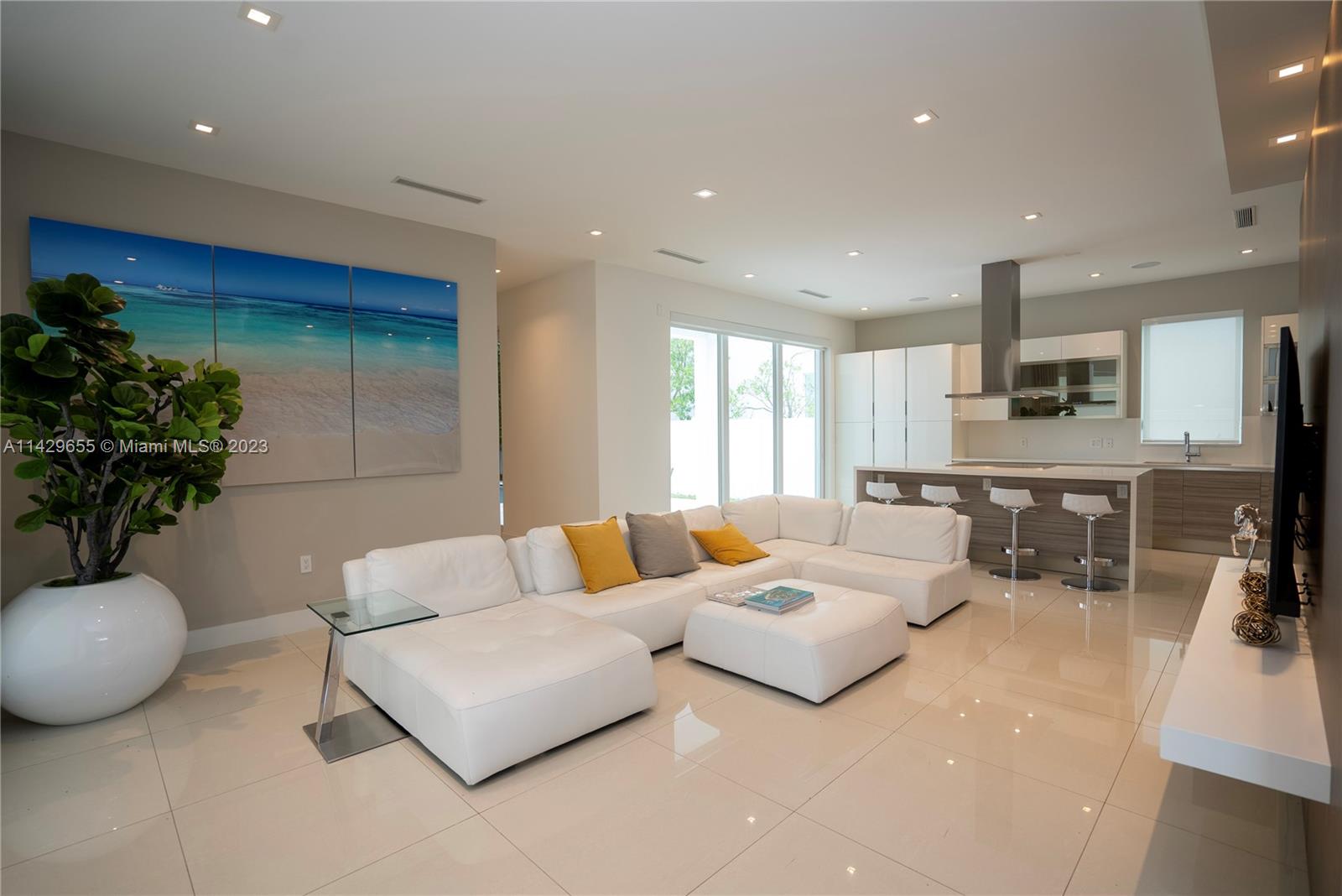 GRAND FLORIDIAN ESTATES - Residential