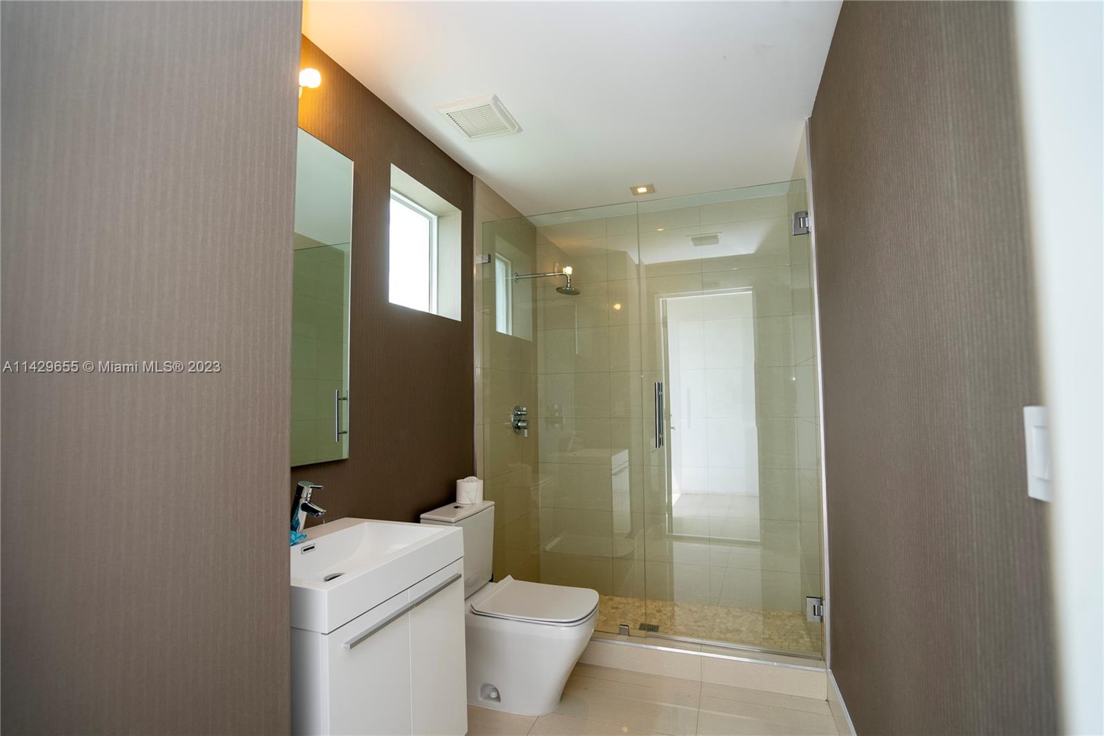 GRAND FLORIDIAN ESTATES - Residential