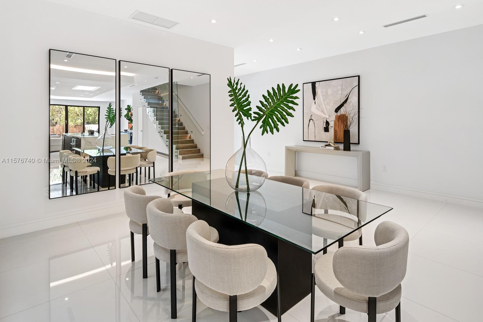 Palm Terrace - Residential