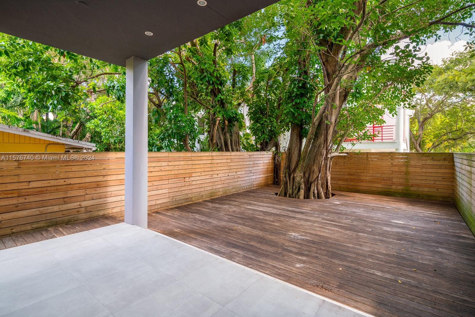 Palm Terrace - Residential