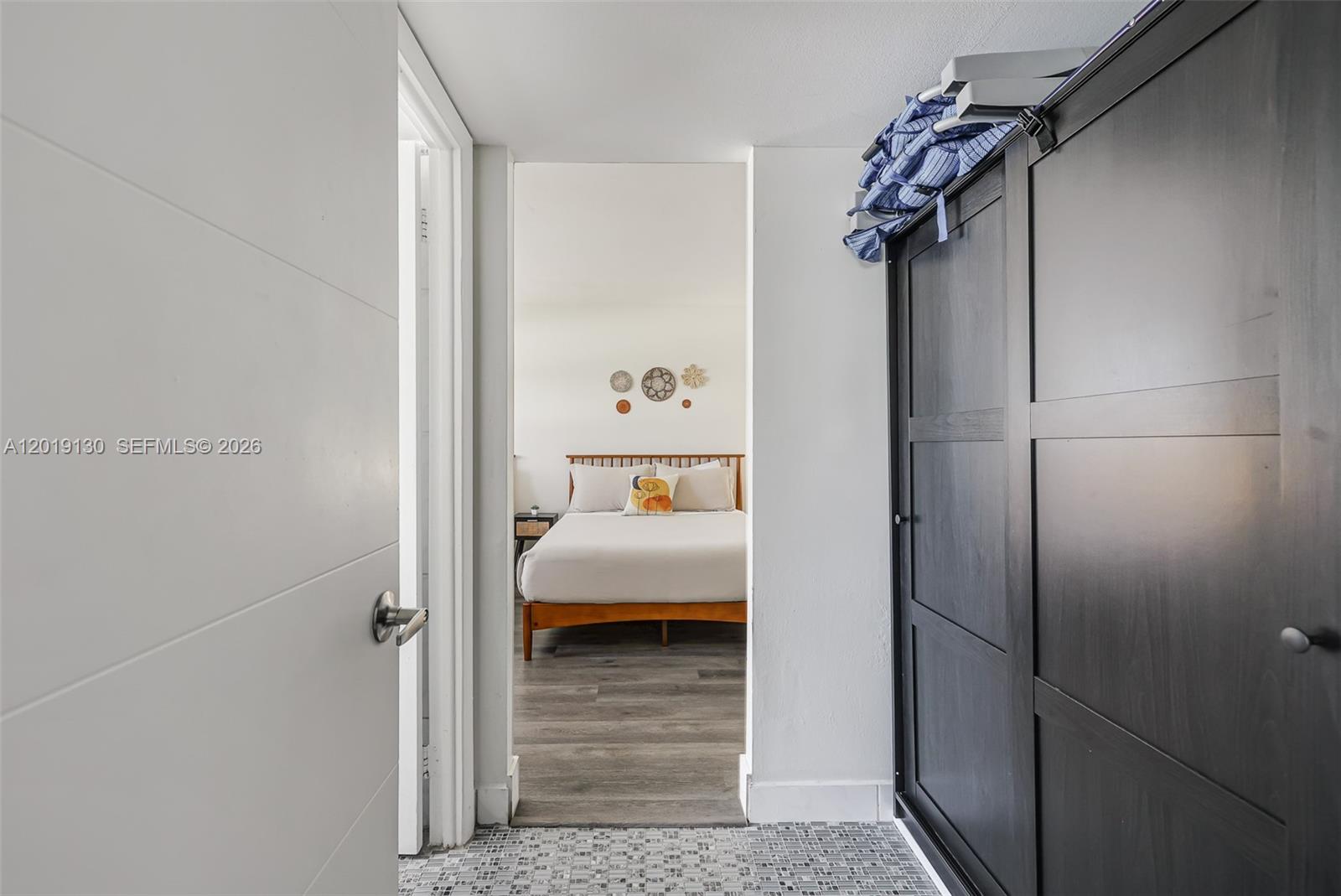 OCTAGON TOWERS I CONDO - Residential