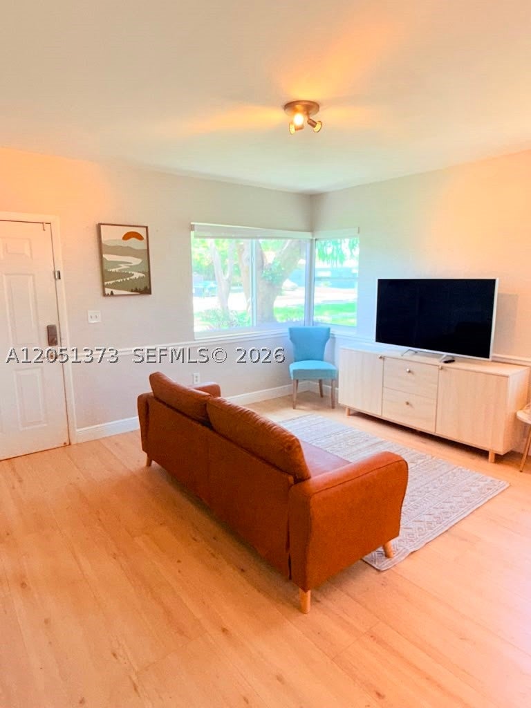 201 Flagler Dr 201