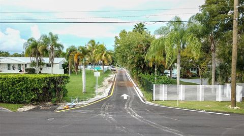 13050 SW 103 Ave Miami FL 33176