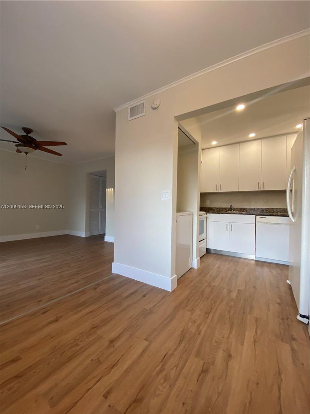 Photo of 1835 SW 81st Ave #3-13, Davie, FL 33324 (MLS # A12009163)