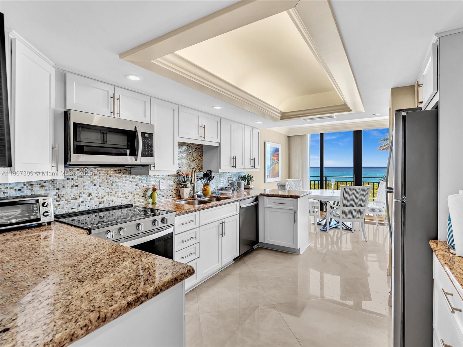 PLACIDE CONDO - Residential