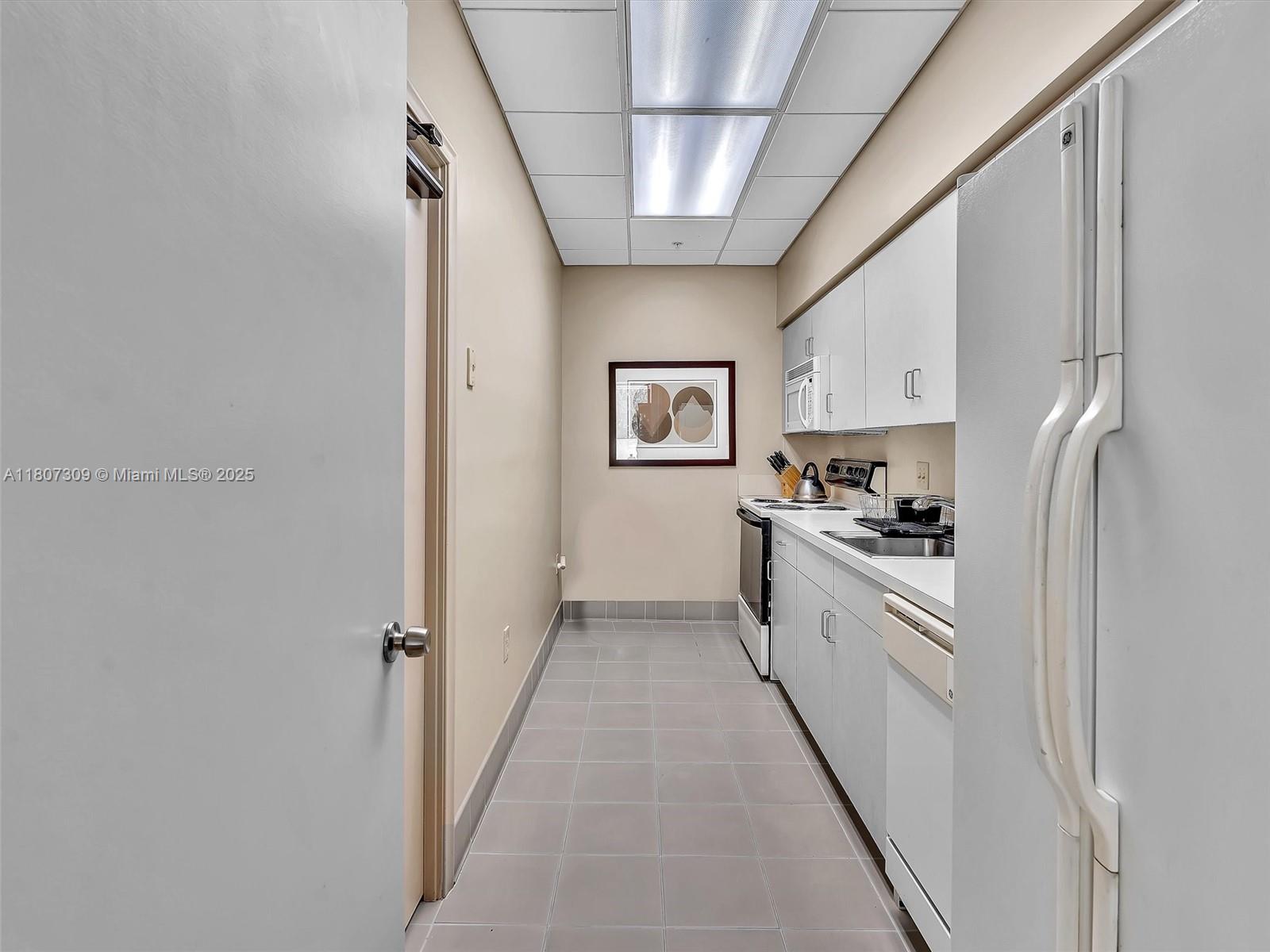 PLACIDE CONDO - Residential