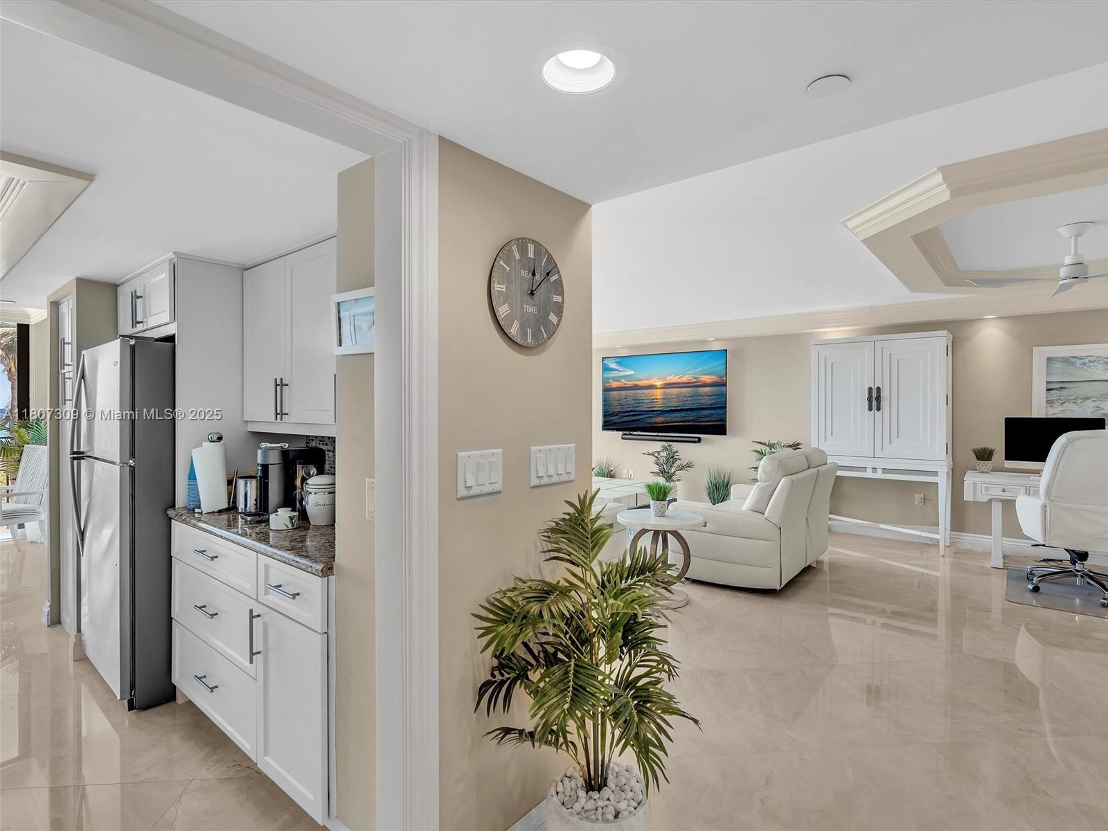 PLACIDE CONDO - Residential