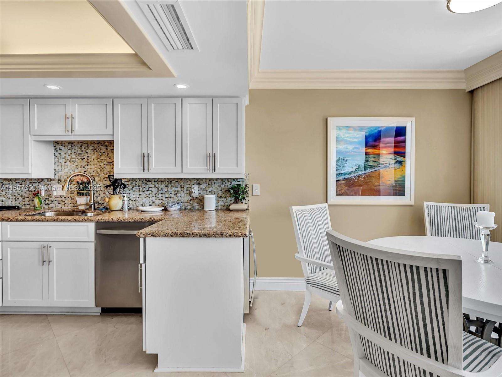 PLACIDE CONDO - Residential