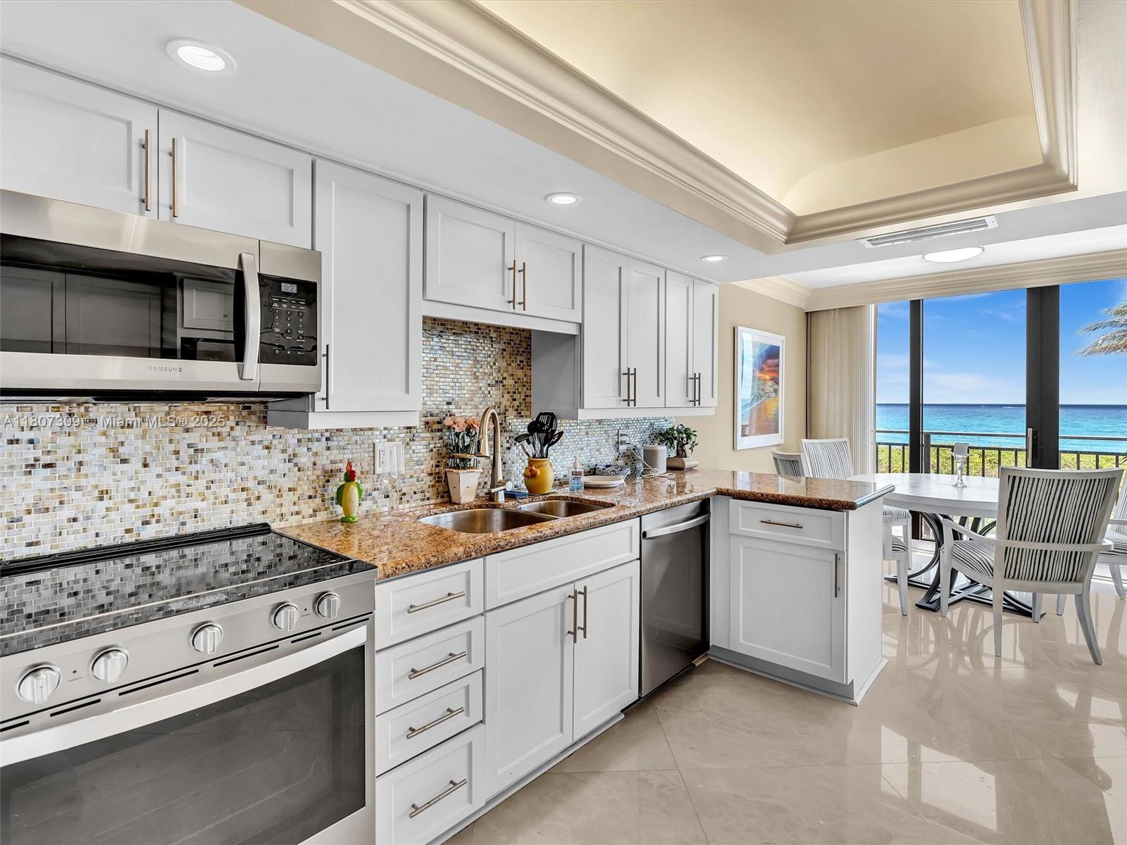 PLACIDE CONDO - Residential