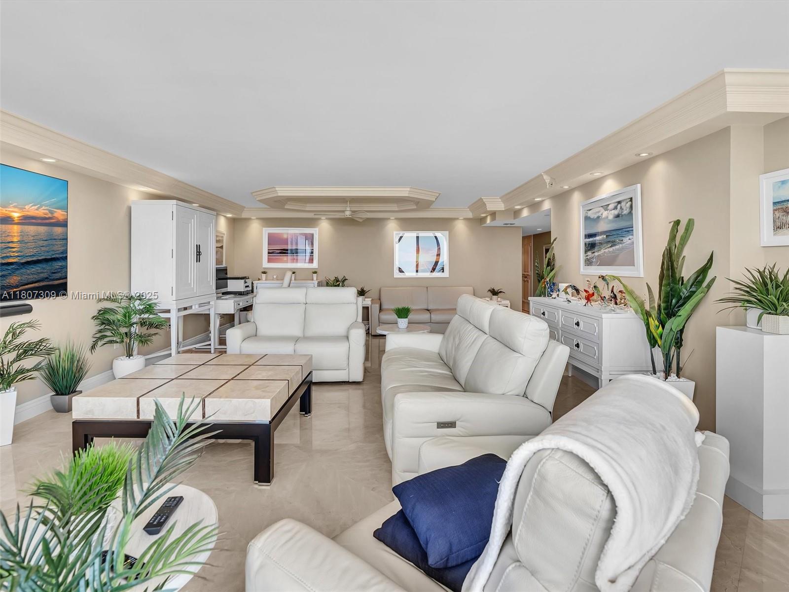 PLACIDE CONDO - Residential