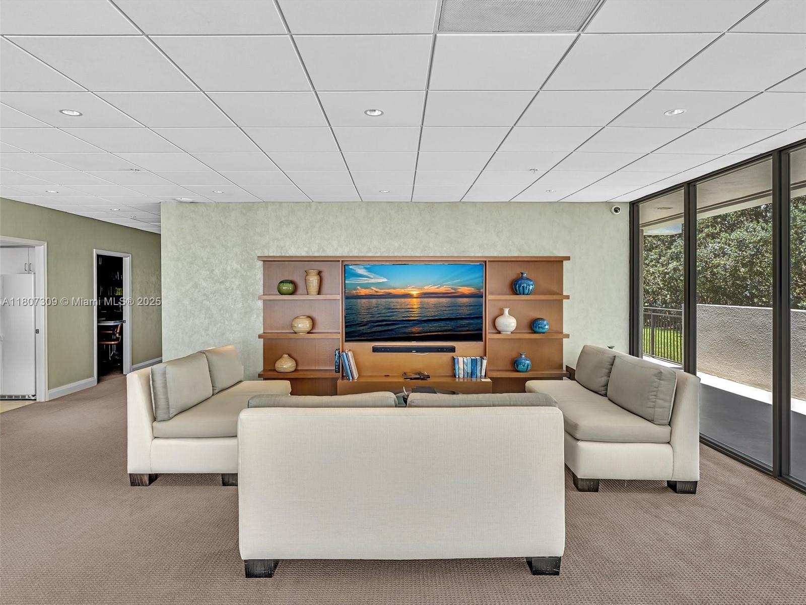 PLACIDE CONDO - Residential