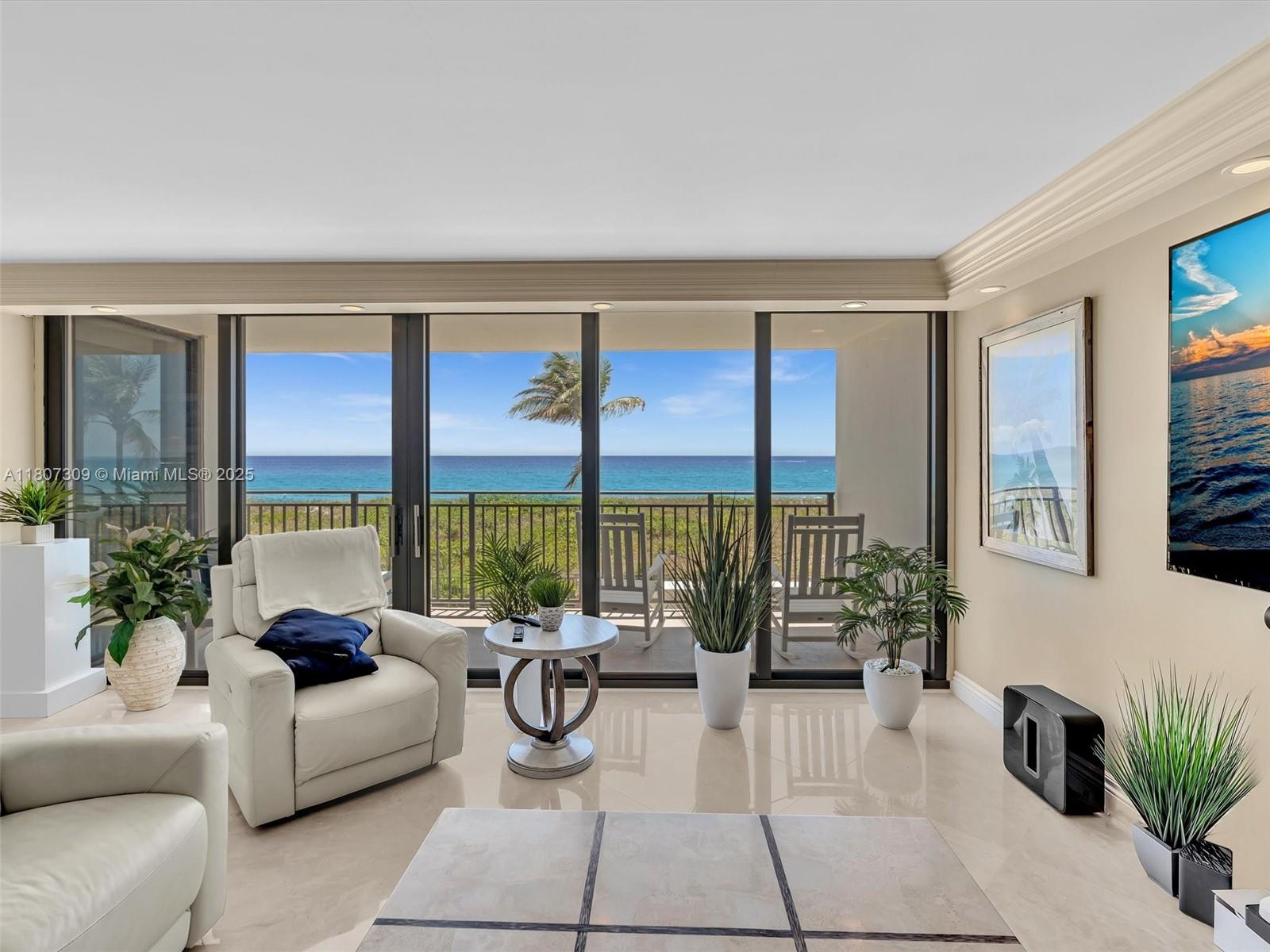 PLACIDE CONDO - Residential