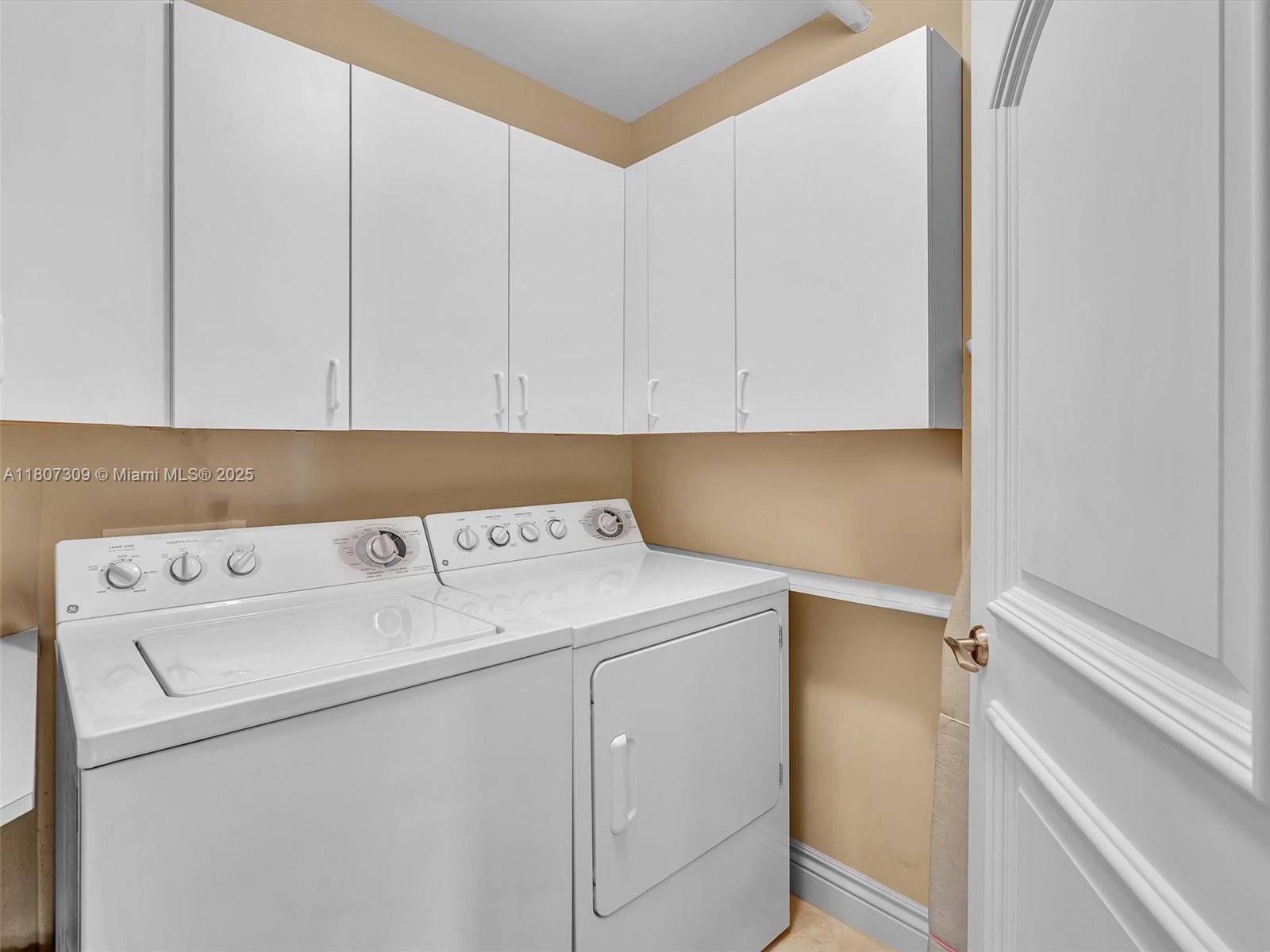 PLACIDE CONDO - Residential