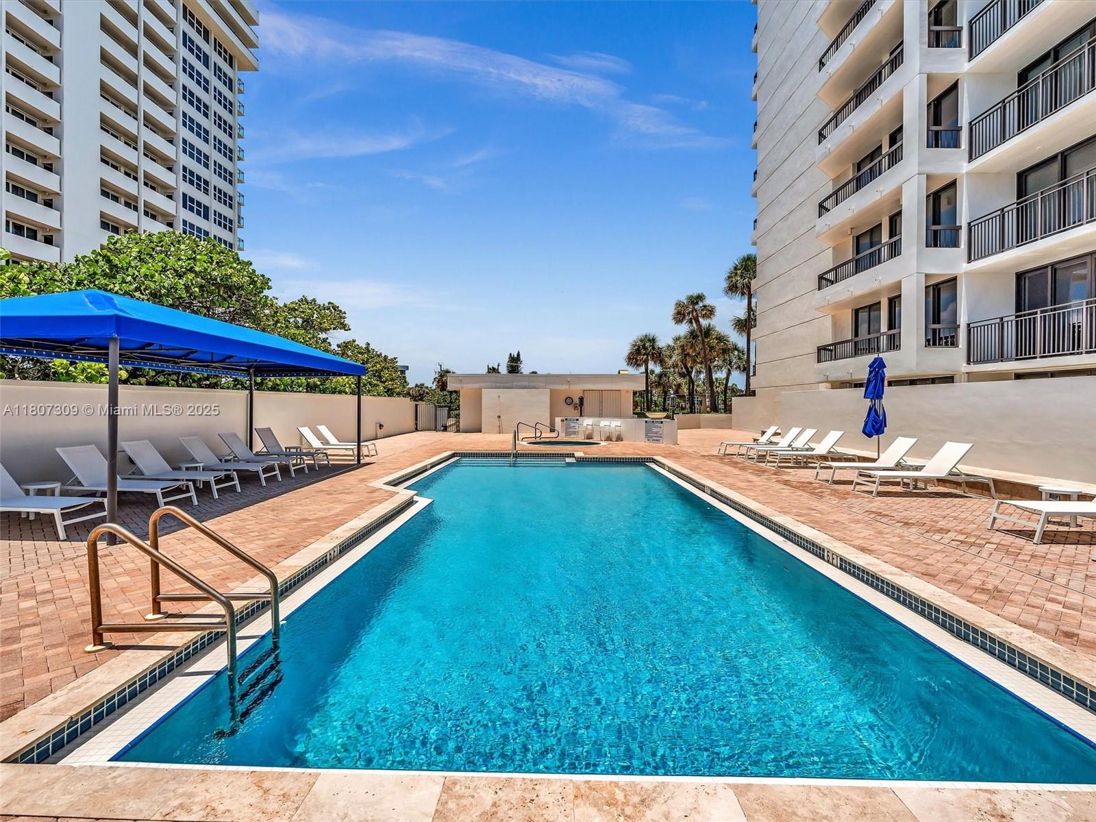 PLACIDE CONDO - Residential