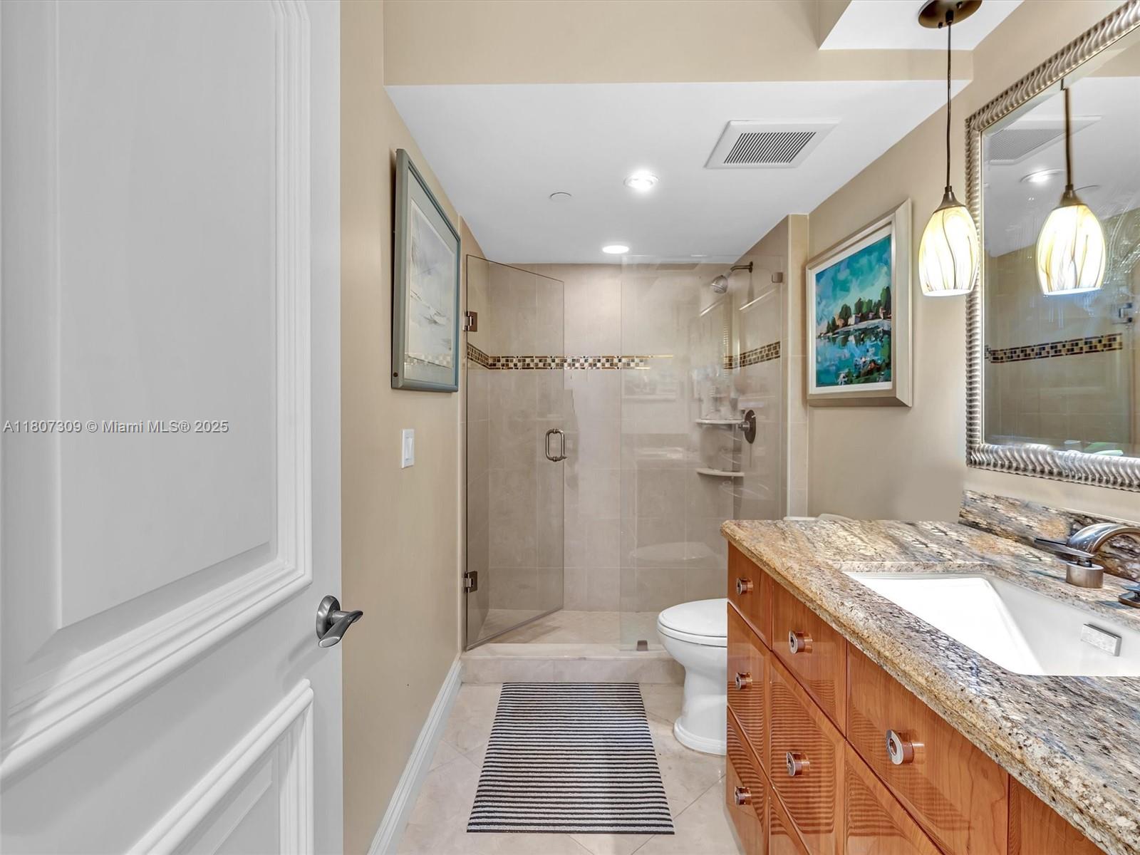 PLACIDE CONDO - Residential