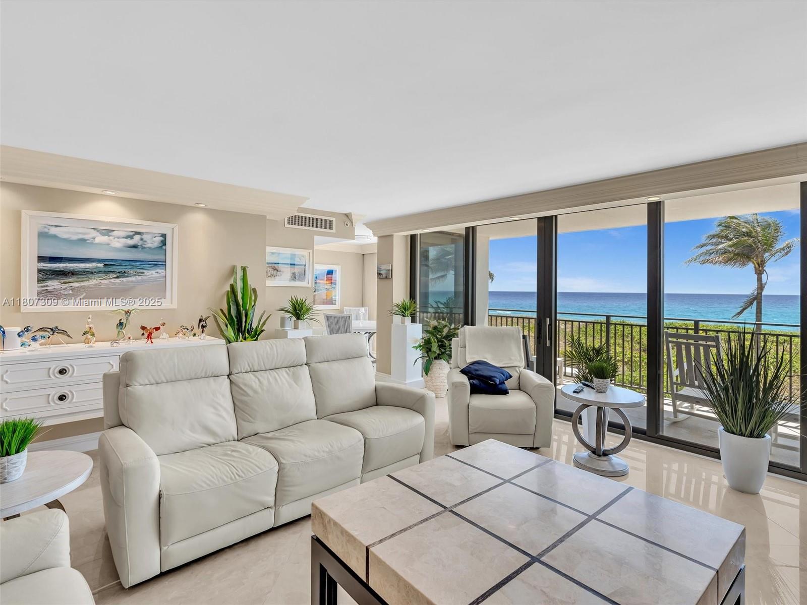 PLACIDE CONDO - Residential