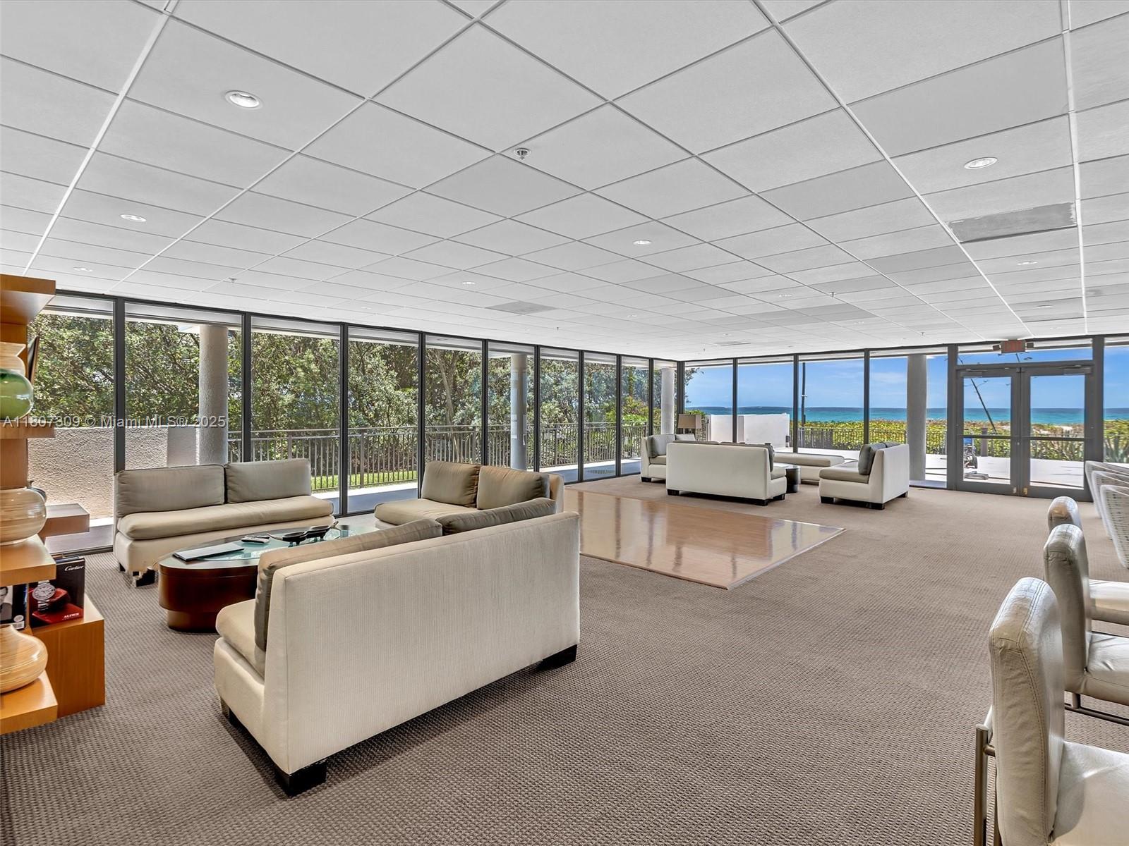 PLACIDE CONDO - Residential