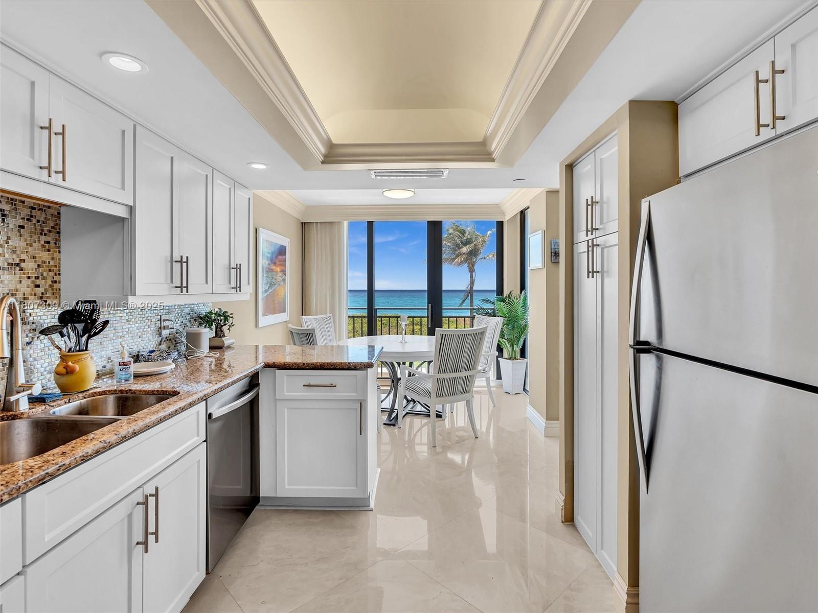PLACIDE CONDO - Residential