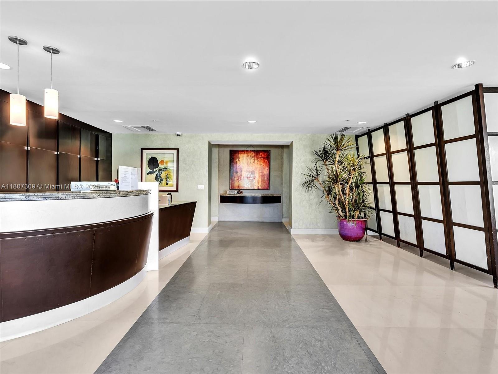 PLACIDE CONDO - Residential