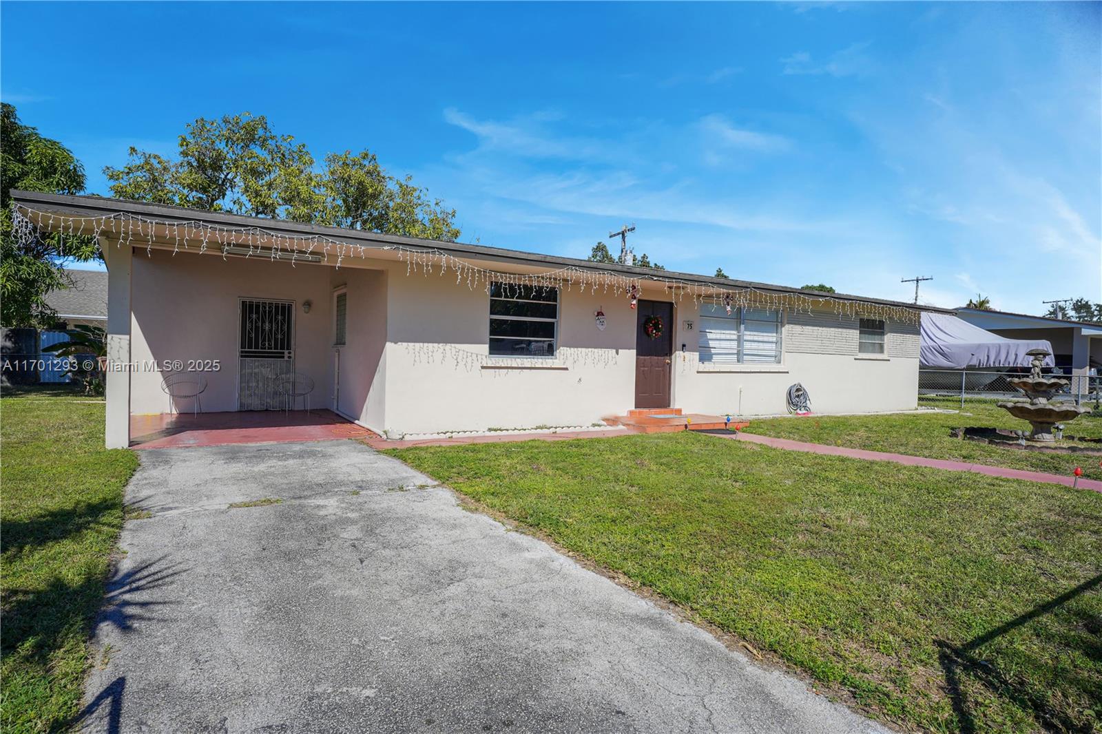 75 W 36th Pl, Hialeah, Miami-Dade County, Florida - 3 Bedrooms  
1 Bathrooms - 