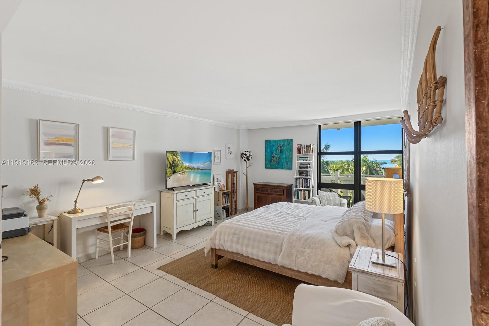 TOWERS OF KEY BISCAYNE CO - Residential