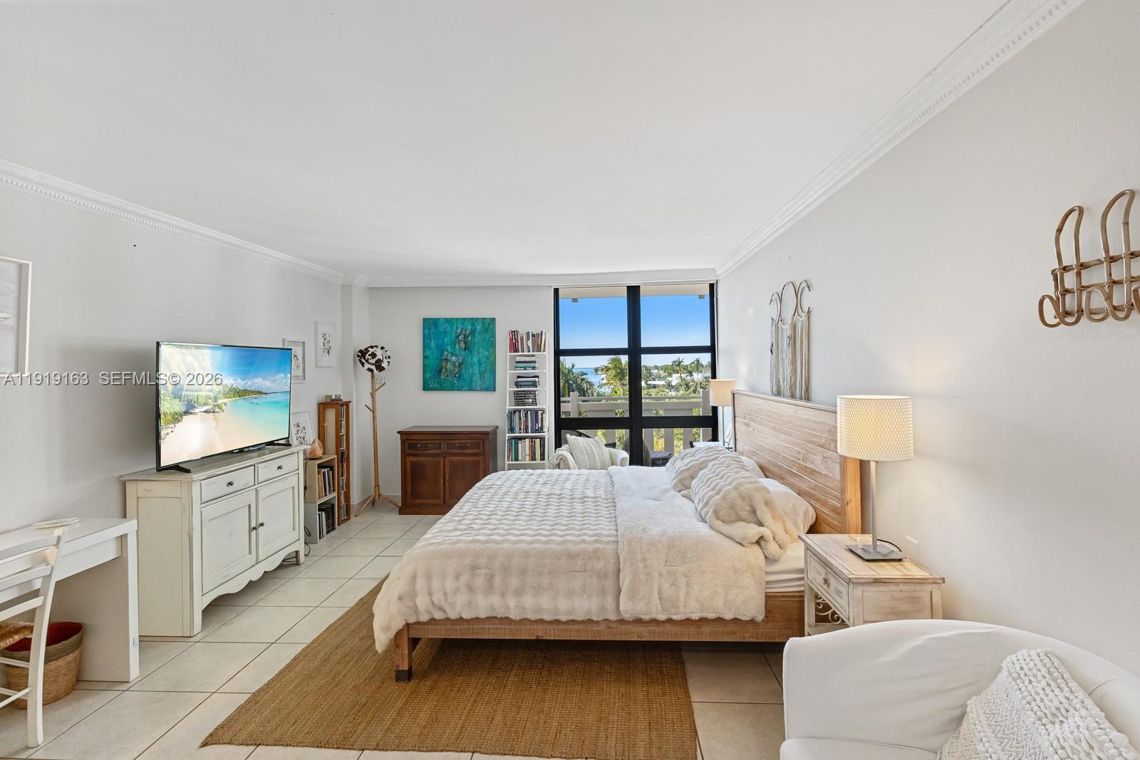 TOWERS OF KEY BISCAYNE CO - Residential