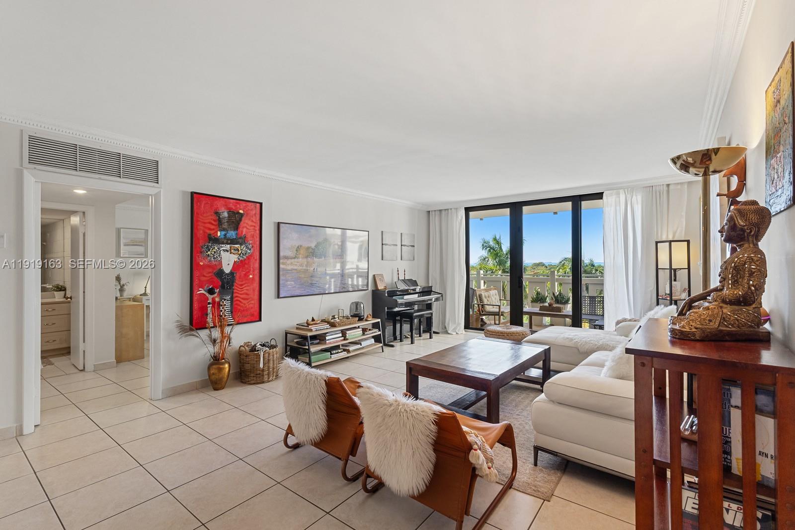 1121 Crandon Blvd D404