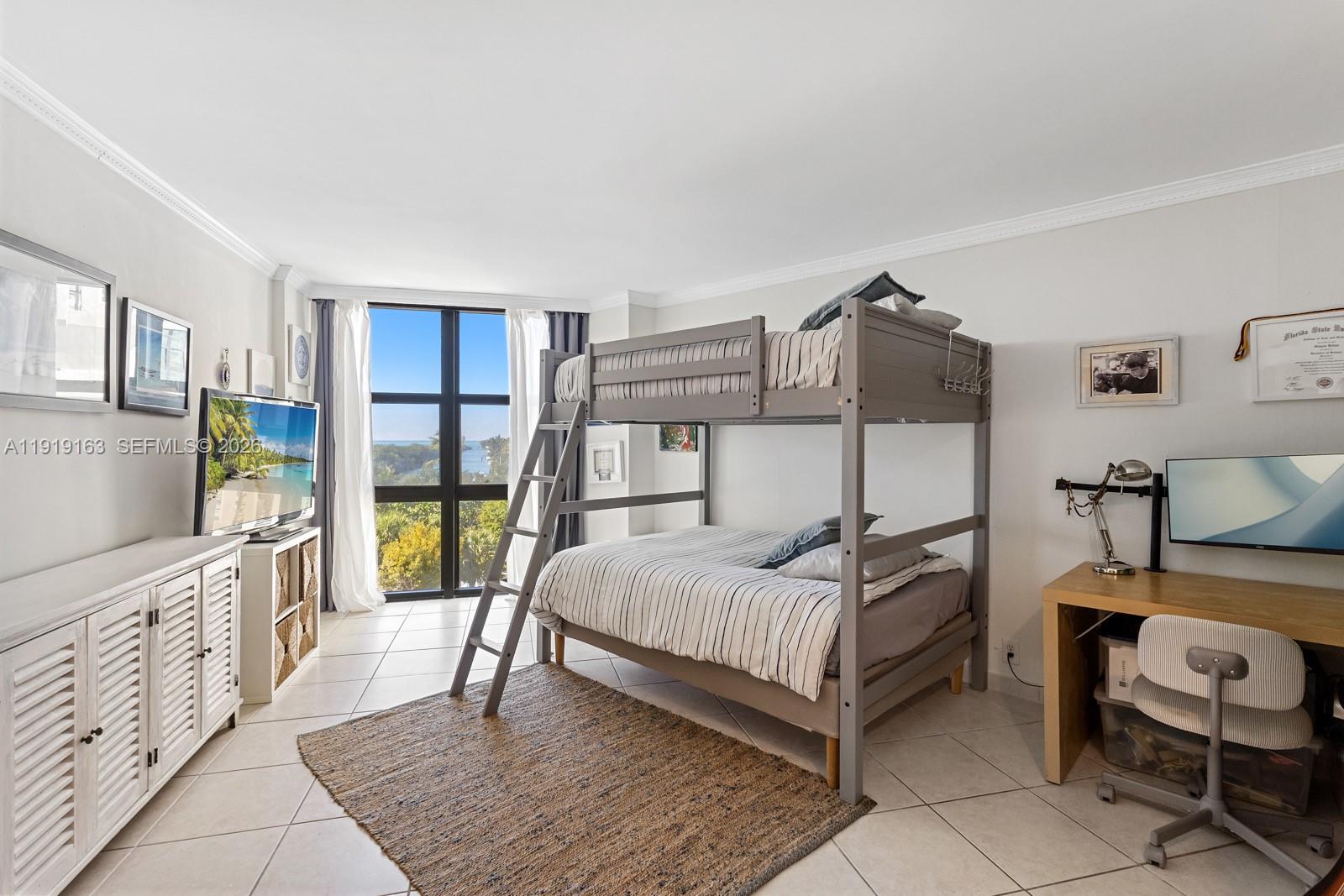 TOWERS OF KEY BISCAYNE CO - Residential