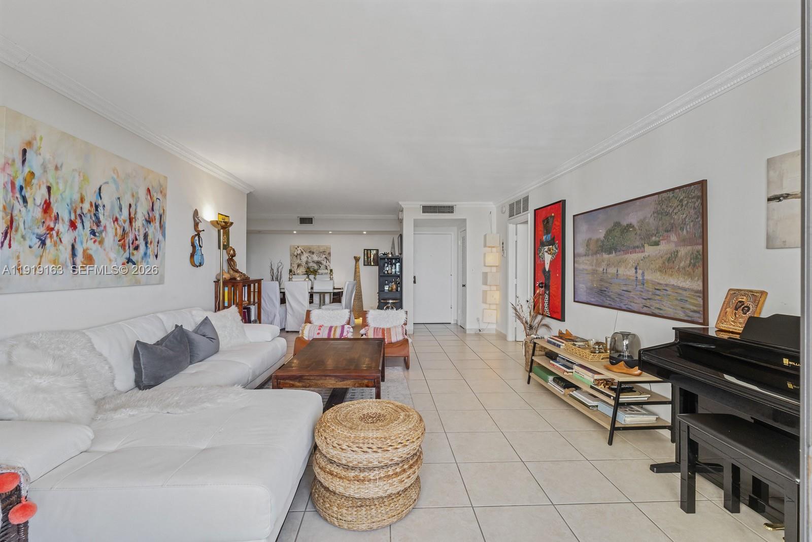 1121 Crandon Blvd D404