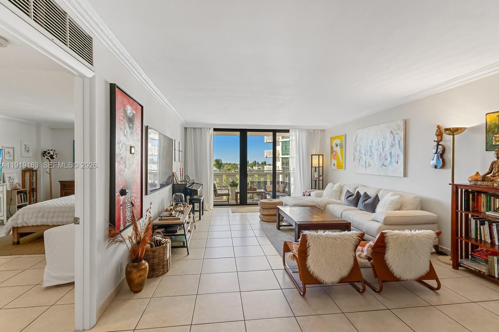 TOWERS OF KEY BISCAYNE CO - Residential