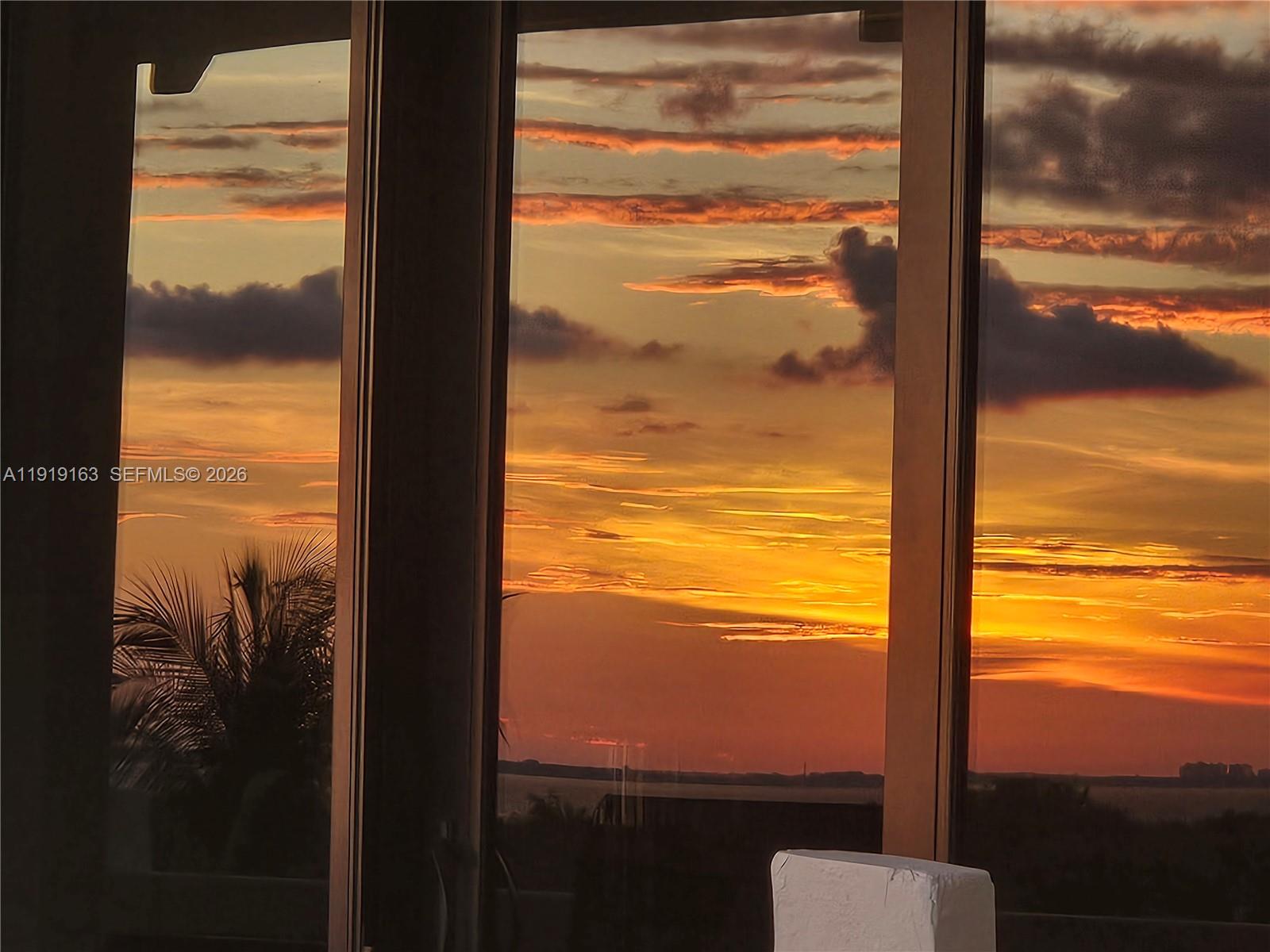 TOWERS OF KEY BISCAYNE CO - Residential