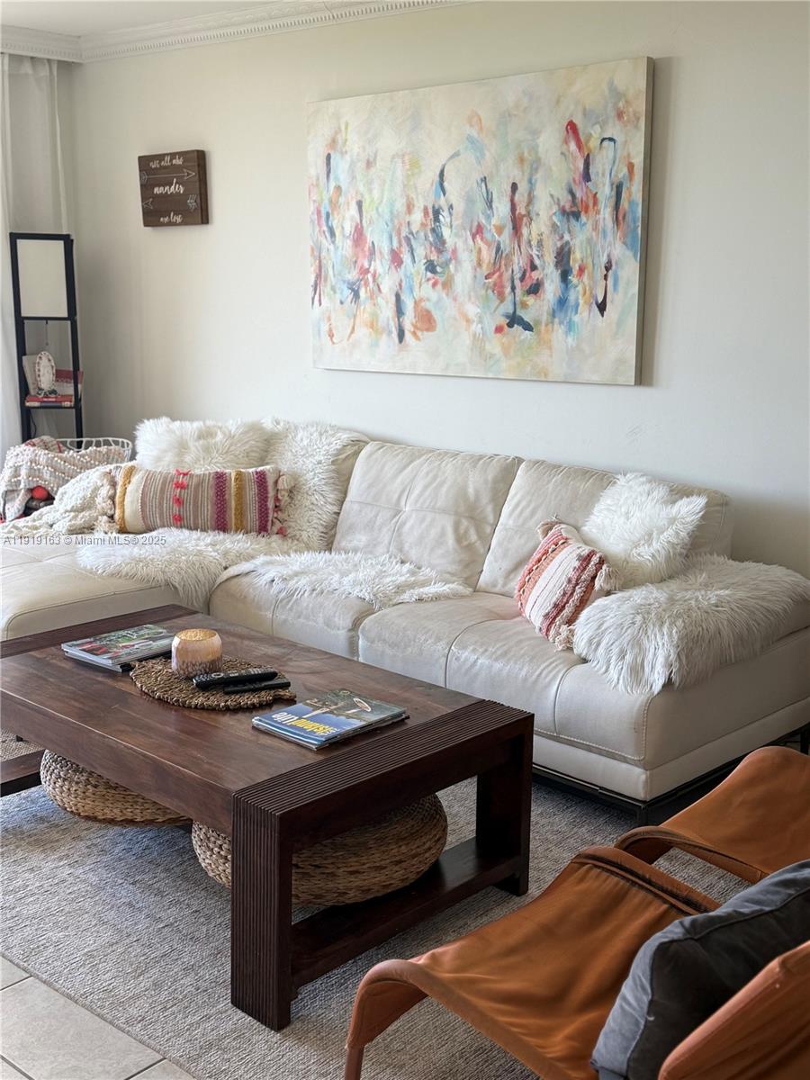 TOWERS OF KEY BISCAYNE CO - Residential