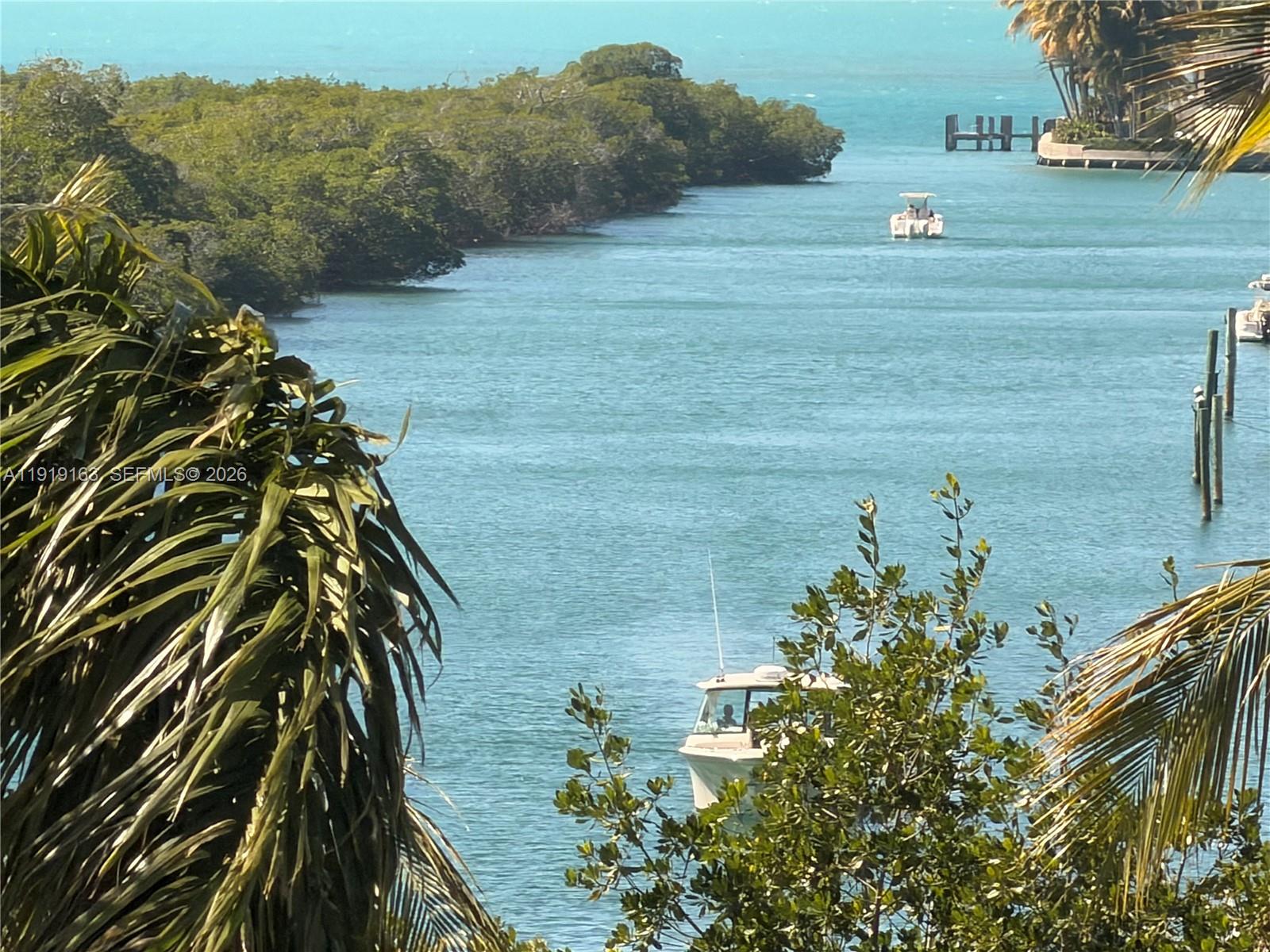 TOWERS OF KEY BISCAYNE CO - Residential