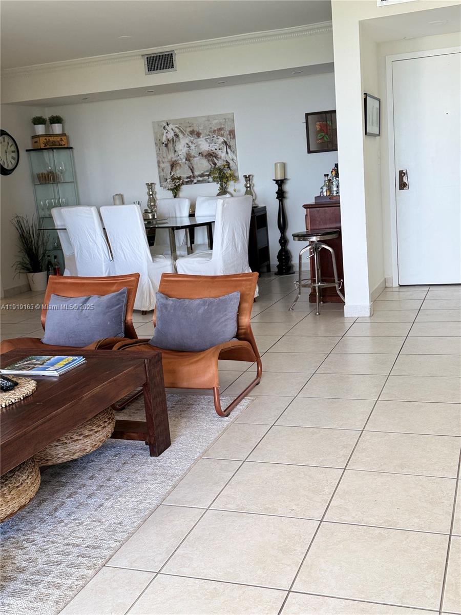 TOWERS OF KEY BISCAYNE CO - Residential