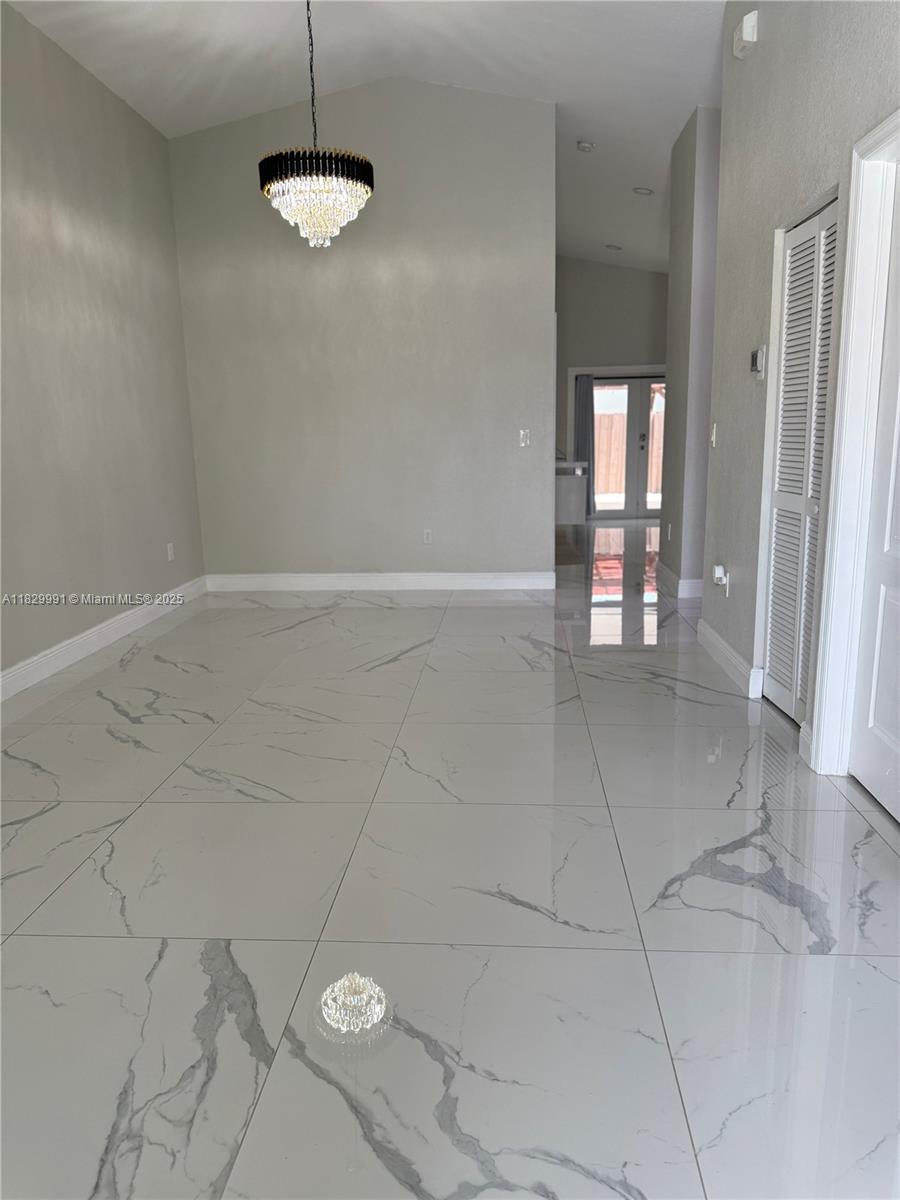 15640 SW 58th Ter 15640