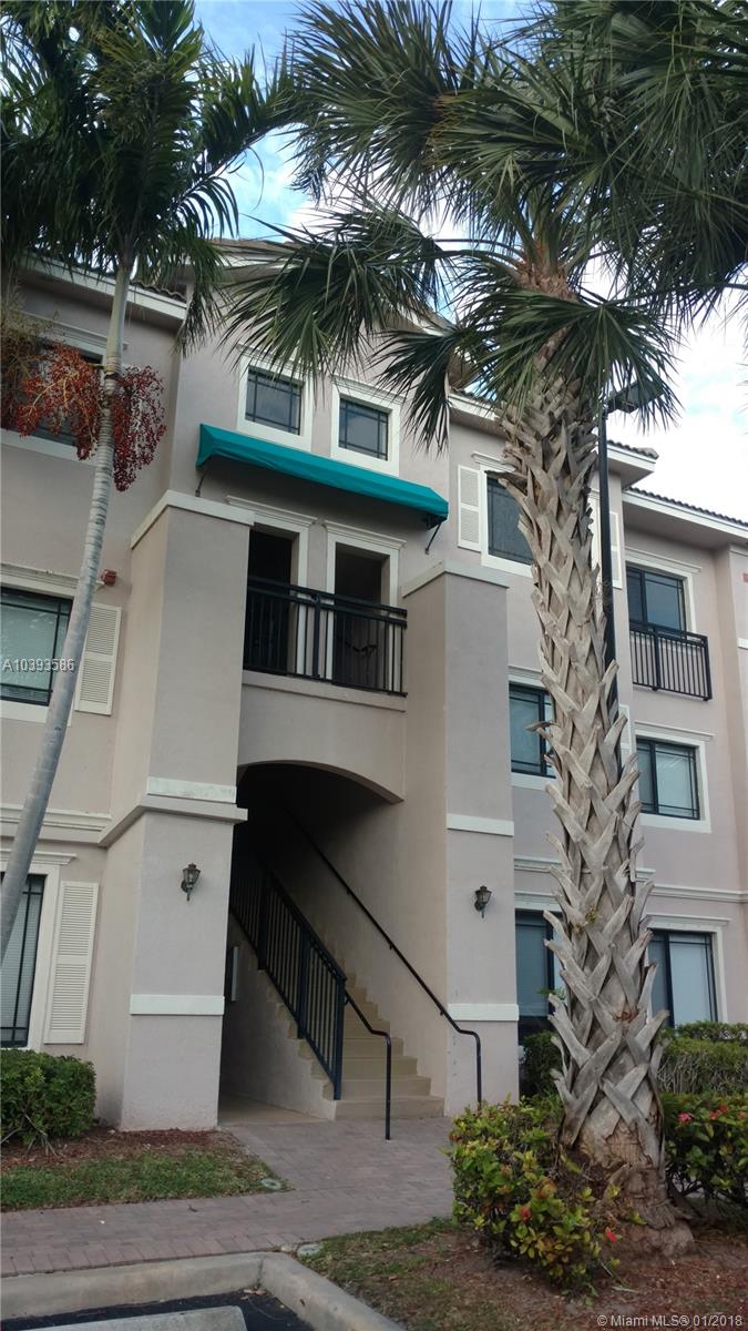 This ground floor unit has an open floor plan with newer appliances and is a short walk to the pool and Gym. This community has an amazing community pool, tennis courts, business center, large gym with racquetball, steam room, and weight room! Some furniture may be available if needed!