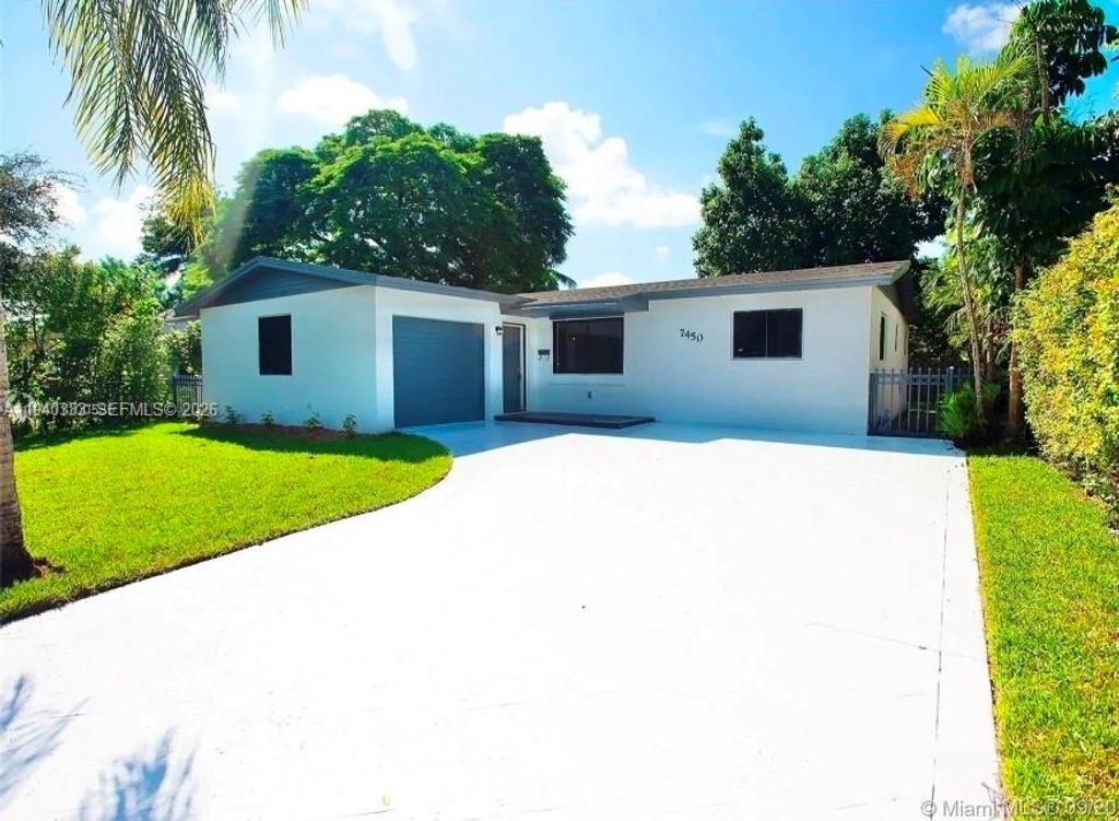 Photo of 7450 Hope St, Hollywood, FL 33024 (MLS # A11940333)